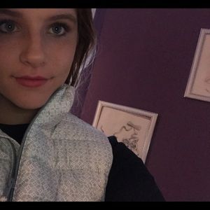 Meet your Posher, Ciara